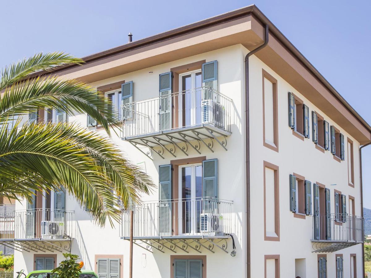 Reginella - A Few Steps Away From The Beach Borghetto Santo Spirito Eksteriør bilde